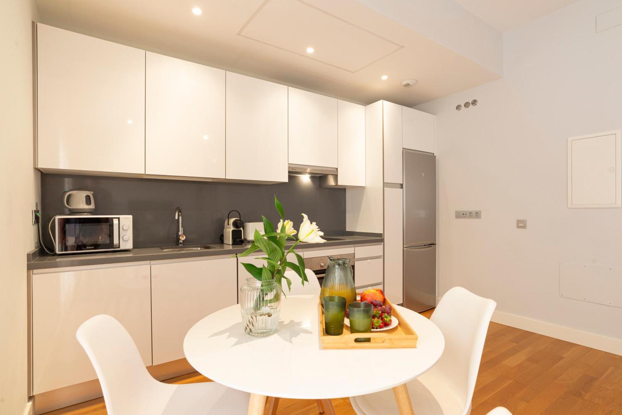 Souviron & Old Town By Ele Apartments มาลากา ภายนอก รูปภาพ