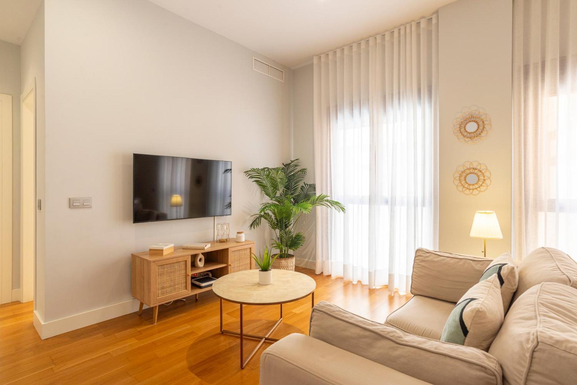 Souviron & Old Town By Ele Apartments มาลากา ภายนอก รูปภาพ